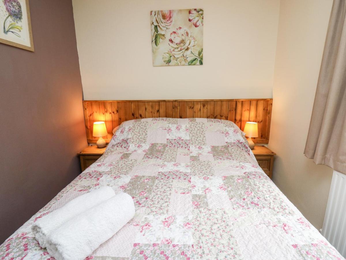 Holiday home Primrose